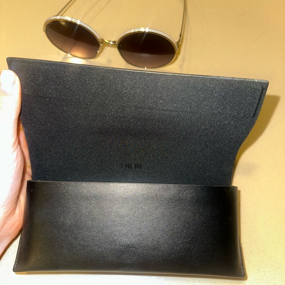 Dior Everdior R1U B0D1 Sunglasses - Picture 4 of 7